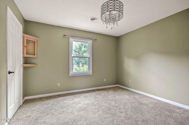 19328 Stirrup Drive, Abingdon, VA 24211