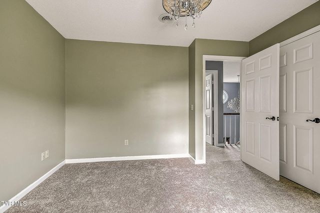 19328 Stirrup Drive, Abingdon, VA 24211