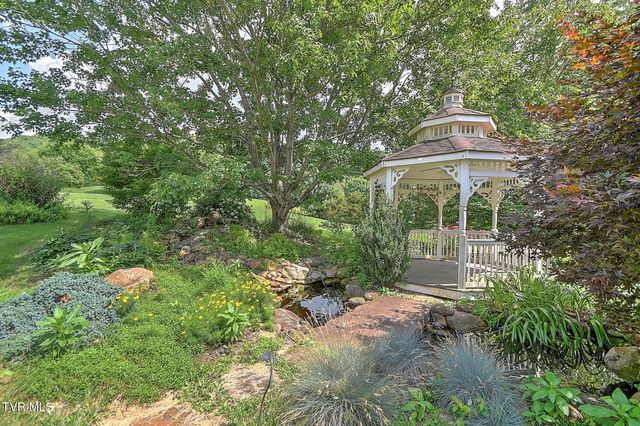 19328 Stirrup Drive, Abingdon, VA 24211