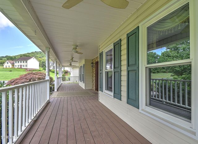 19328 Stirrup Drive, Abingdon, VA 24211