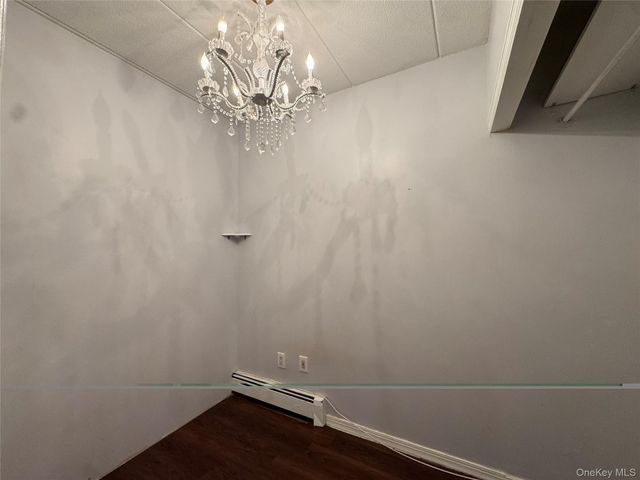 65-17 242nd Street 7E, Little Neck, NY 11362