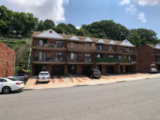 65-17 242nd Street 7E, Little Neck, NY 11362