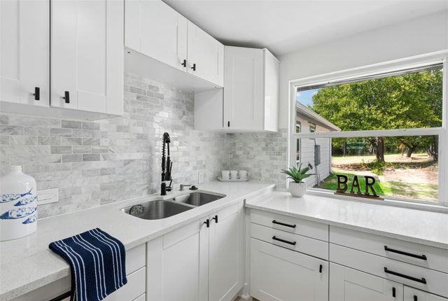 14300 Summit View, Leander, TX 78641