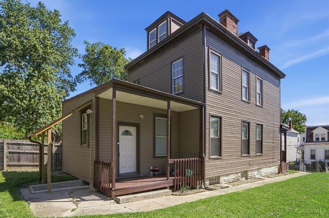 1027 Winfield Avenue, Cincinnati, OH 45205