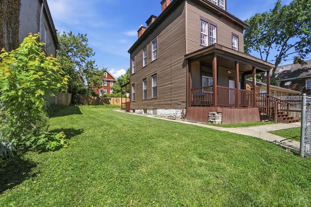 1027 Winfield Avenue, Cincinnati, OH 45205