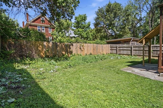 1027 Winfield Avenue, Cincinnati, OH 45205