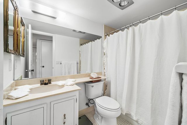921 Gardenia Drive 370, Delray Beach, FL 33483