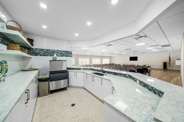 921 Gardenia Drive 370, Delray Beach, FL 33483