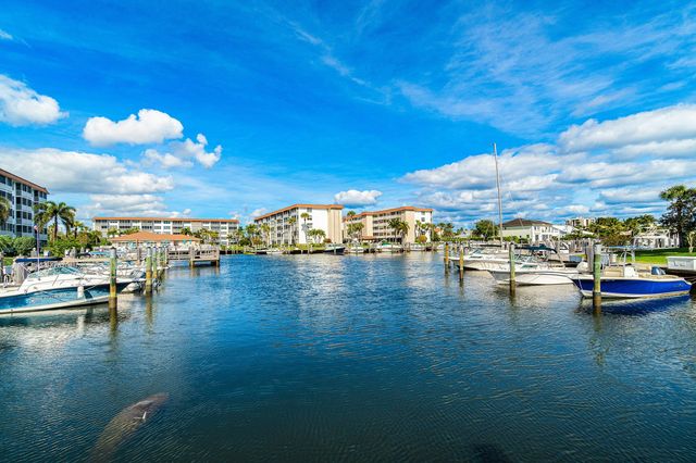 921 Gardenia Drive 370, Delray Beach, FL 33483