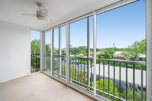 921 Gardenia Drive 370, Delray Beach, FL 33483