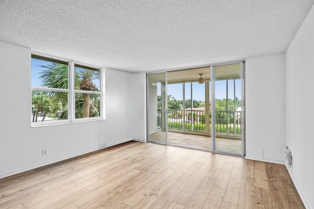 921 Gardenia Drive 370, Delray Beach, FL 33483