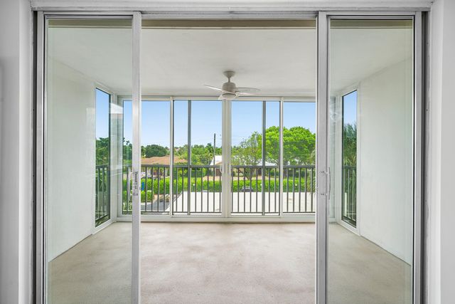 921 Gardenia Drive 370, Delray Beach, FL 33483