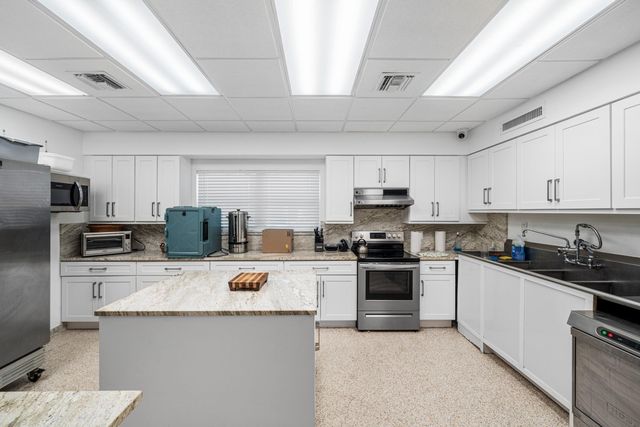 921 Gardenia Drive 370, Delray Beach, FL 33483