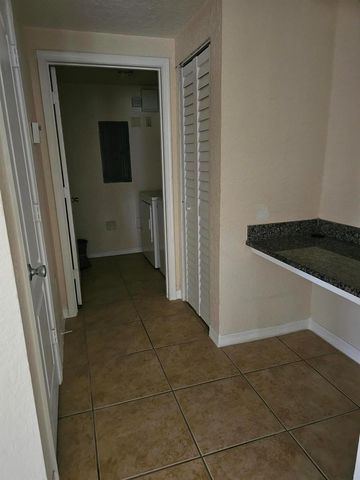 150 SW Peacock Boulevard 103, Port St. Lucie, FL 34986