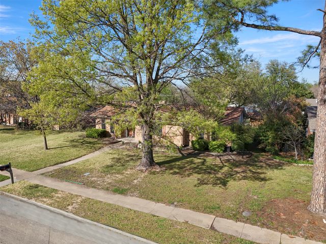 409 Colonial Drive, Garland, TX 75043
