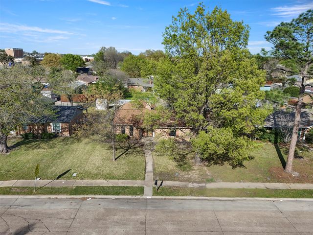 409 Colonial Drive, Garland, TX 75043