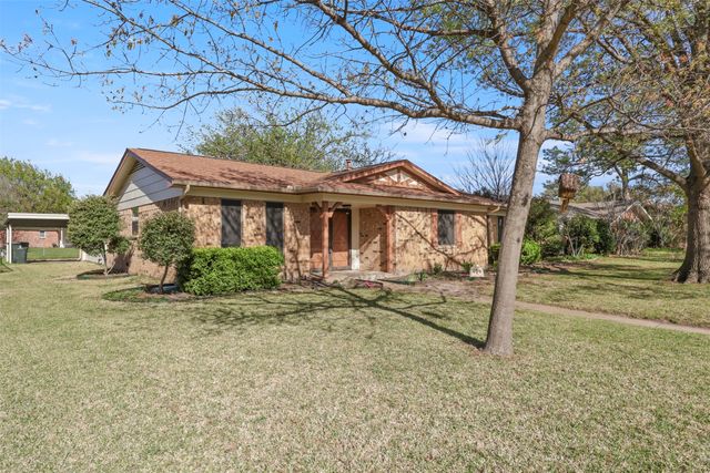409 Colonial Drive, Garland, TX 75043