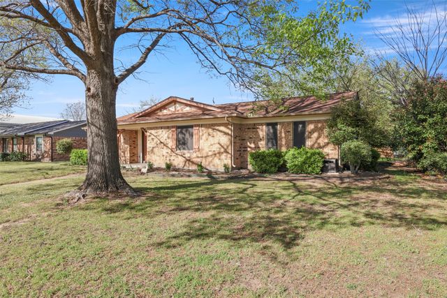 409 Colonial Drive, Garland, TX 75043