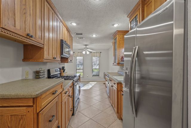 409 Colonial Drive, Garland, TX 75043