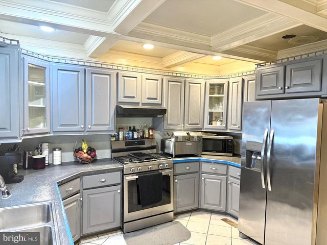 729 HAWS AVE, Norristown, PA 19401