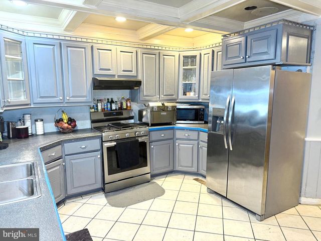 729 HAWS AVE, Norristown, PA 19401