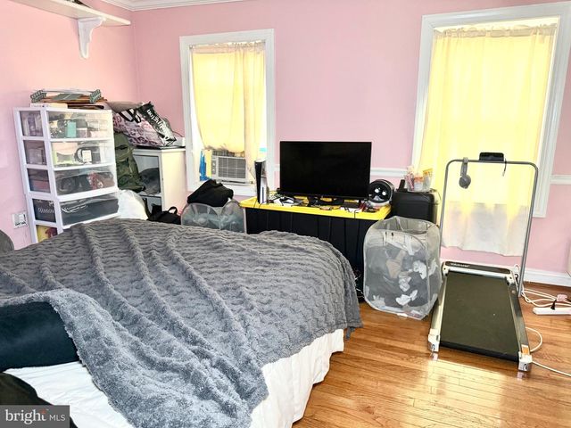 729 HAWS AVE, Norristown, PA 19401