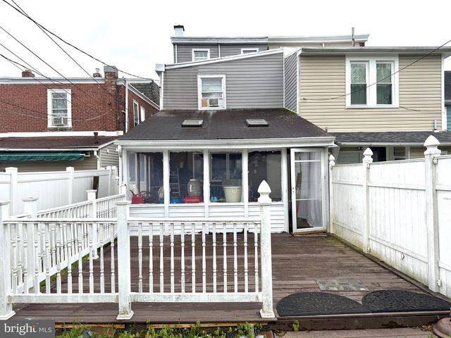 729 HAWS AVE, Norristown, PA 19401