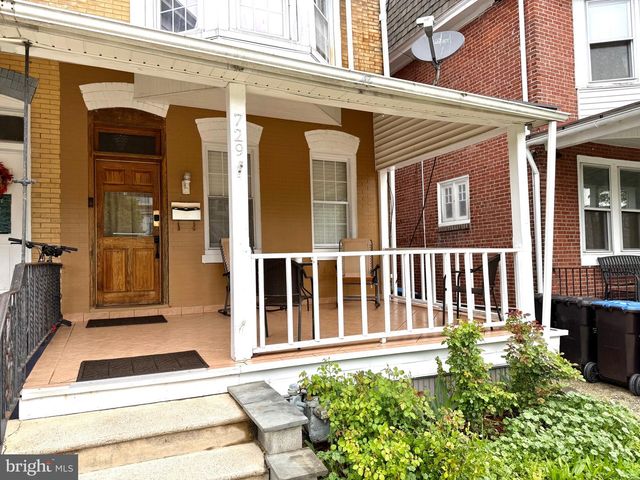 729 HAWS AVE, Norristown, PA 19401