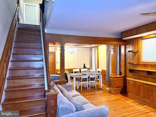 729 HAWS AVE, Norristown, PA 19401