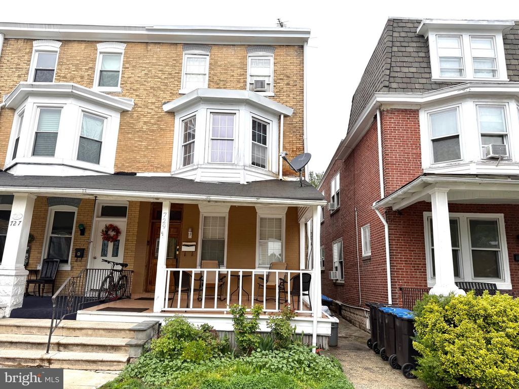 729 HAWS AVE, Norristown, PA 19401