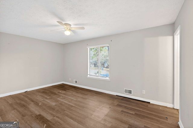 9218 River Chase Way, Jonesboro, GA 30238