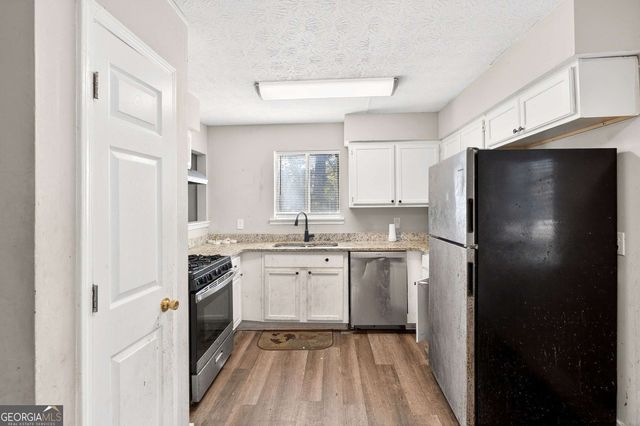 9218 River Chase Way, Jonesboro, GA 30238