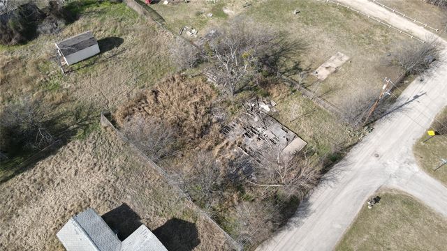 209 Stone Street, Granbury, TX 76048