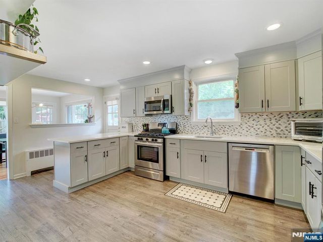 15 Lessing Road, West Orange, NJ 07052