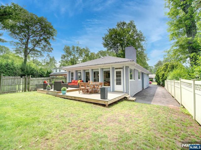 15 Lessing Road, West Orange, NJ 07052