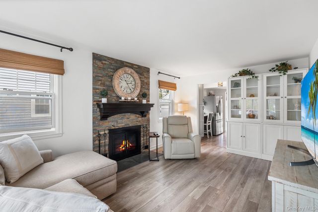38 Bedell Place, Amityville, NY 11701