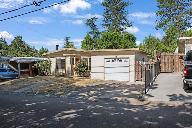 2858 Hocking St, Placerville, CA 95667