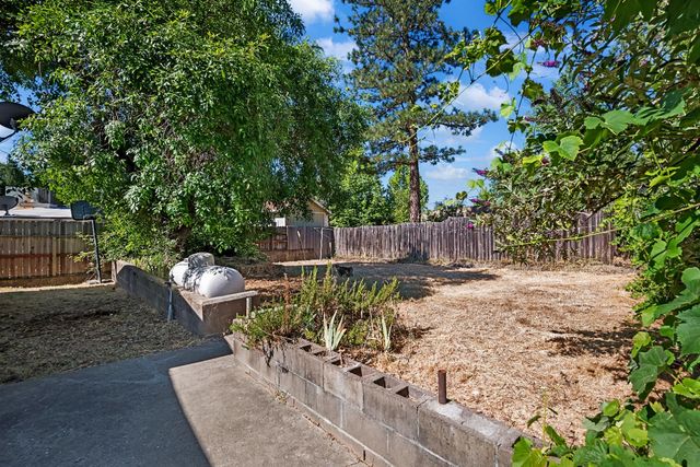 2858 Hocking St, Placerville, CA 95667