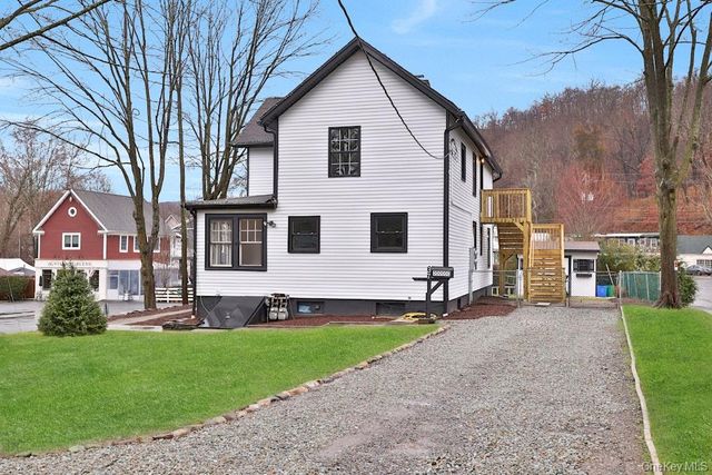 37 Mill Street, Sloatsburg, NY 10974