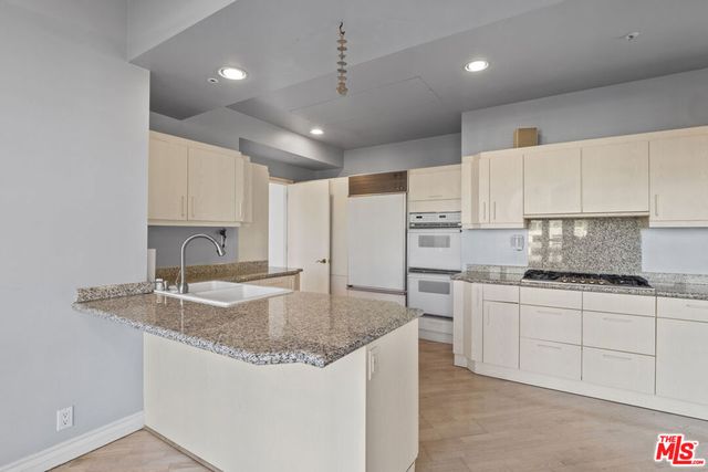 10580 Wilshire Boulevard 6NW, Los Angeles, CA 90024