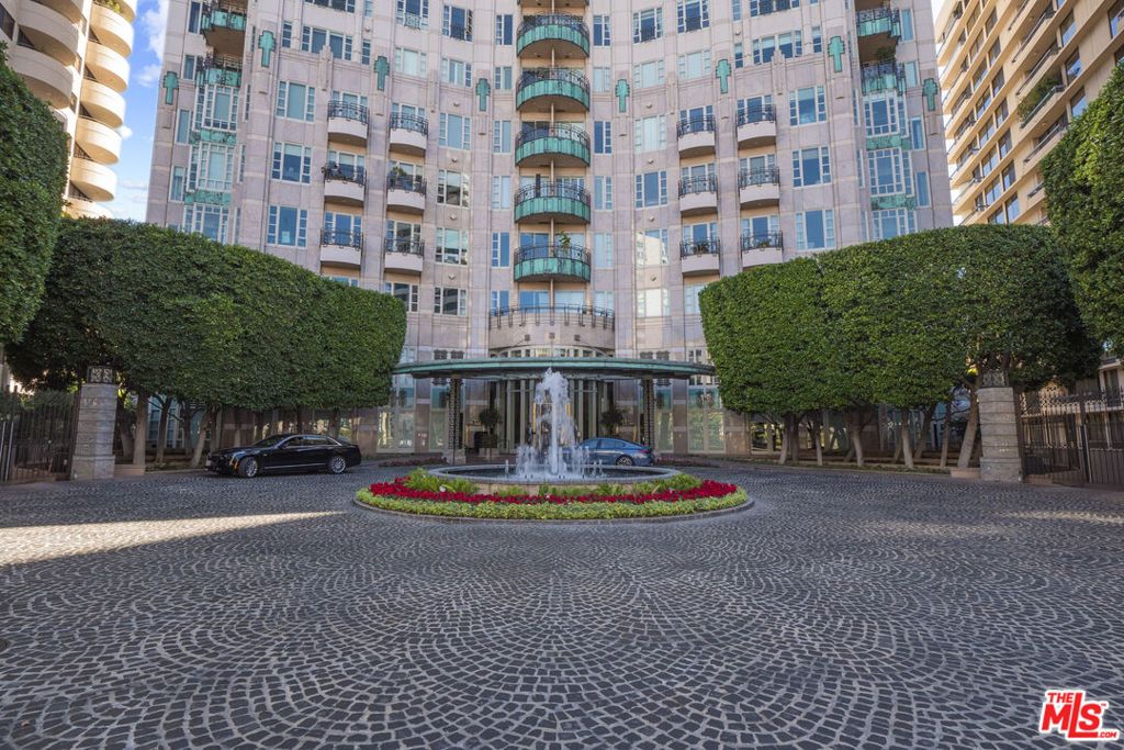 Image 19 of property listing at 10580 Wilshire Boulevard 6NW, Los Angeles, CA 90024