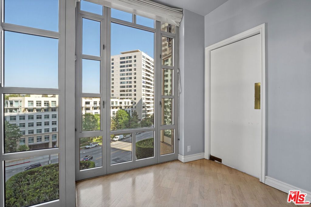 Image 9 of property listing at 10580 Wilshire Boulevard 6NW, Los Angeles, CA 90024