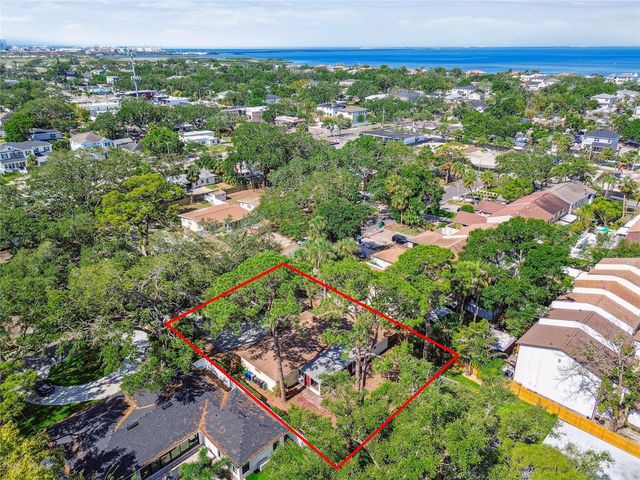 4711 W VASCONIA STREET, Tampa, FL 33629