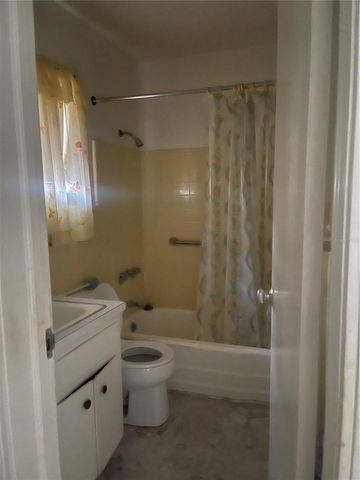 4711 W VASCONIA STREET, Tampa, FL 33629