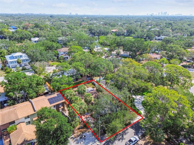 4711 W VASCONIA STREET, Tampa, FL 33629