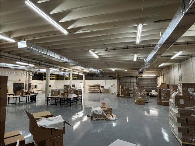 1101 NW 72nd St, Miami, FL 33150