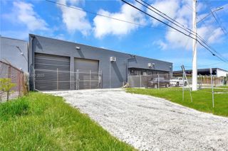 1101 NW 72nd St, Miami, FL 33150