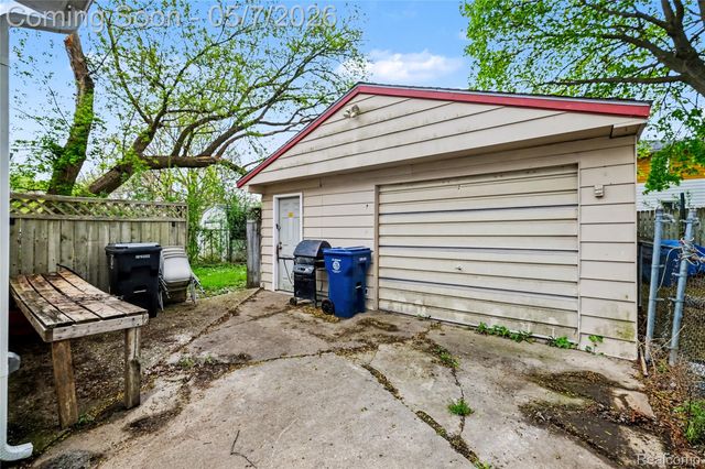 3905 Joyner Street, Flint, MI 48532