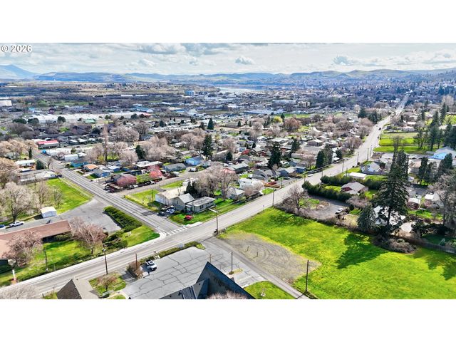 W 10TH St, The Dalles, OR 97058