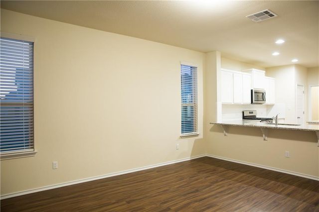 3651 Sandy Brook DR 303, Round Rock, TX 78665